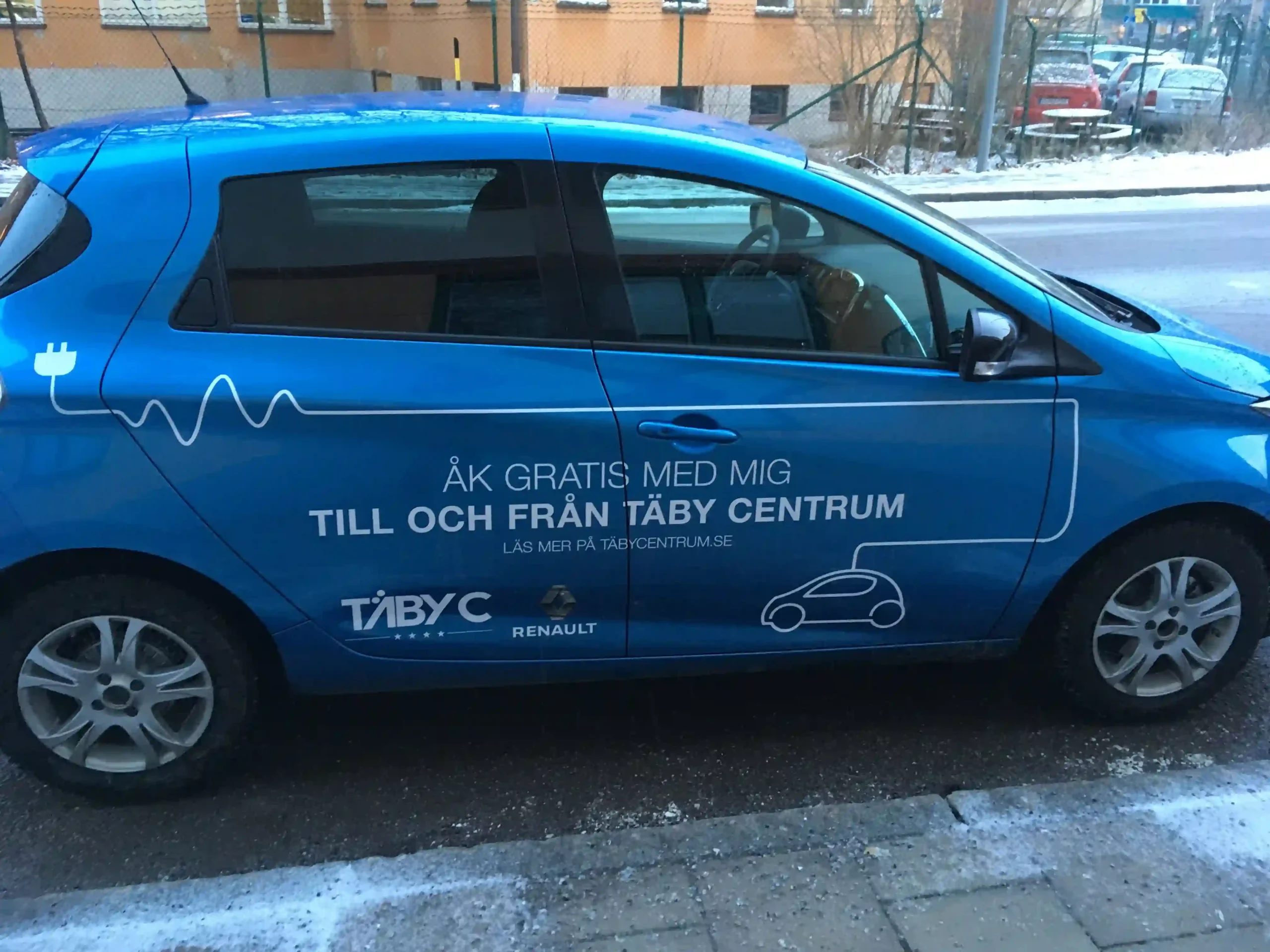 Fordonsdekoration för bilar Täby centrum av Signworks